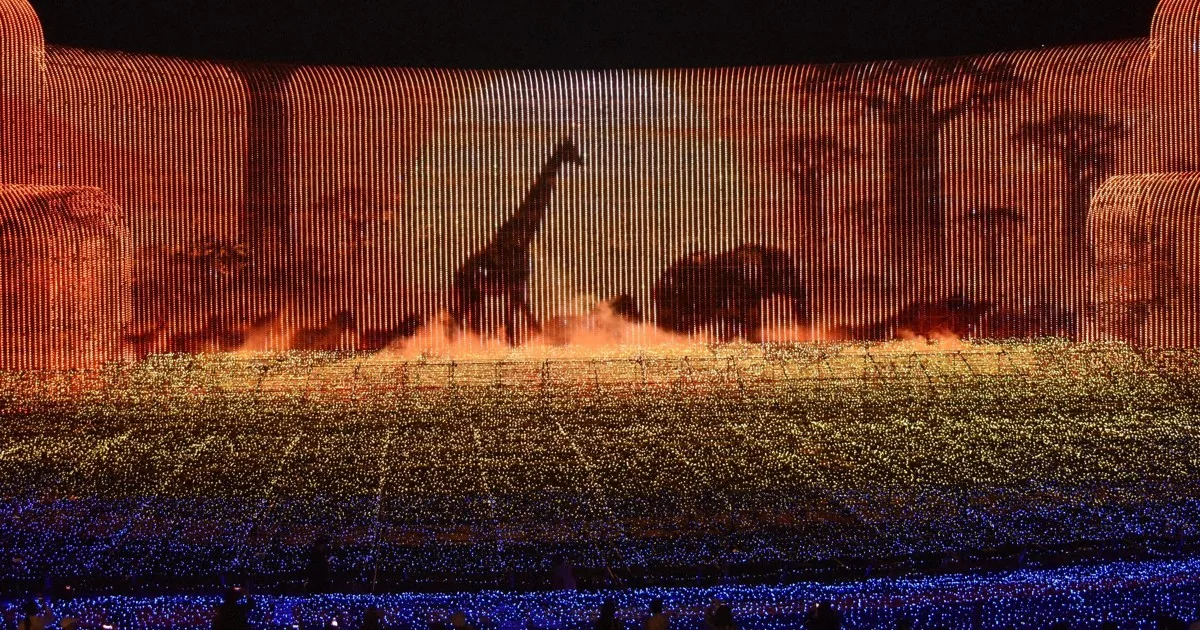 大画面で映す「野生の楽園」 三重・桑名でイルミネーション