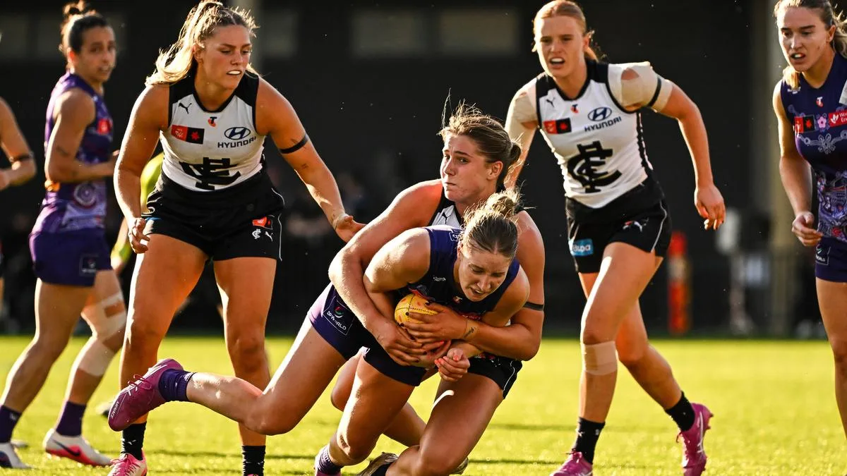 AFLW 2026: Fremantle comeback falls short as Carlton hold on to claim six-point win