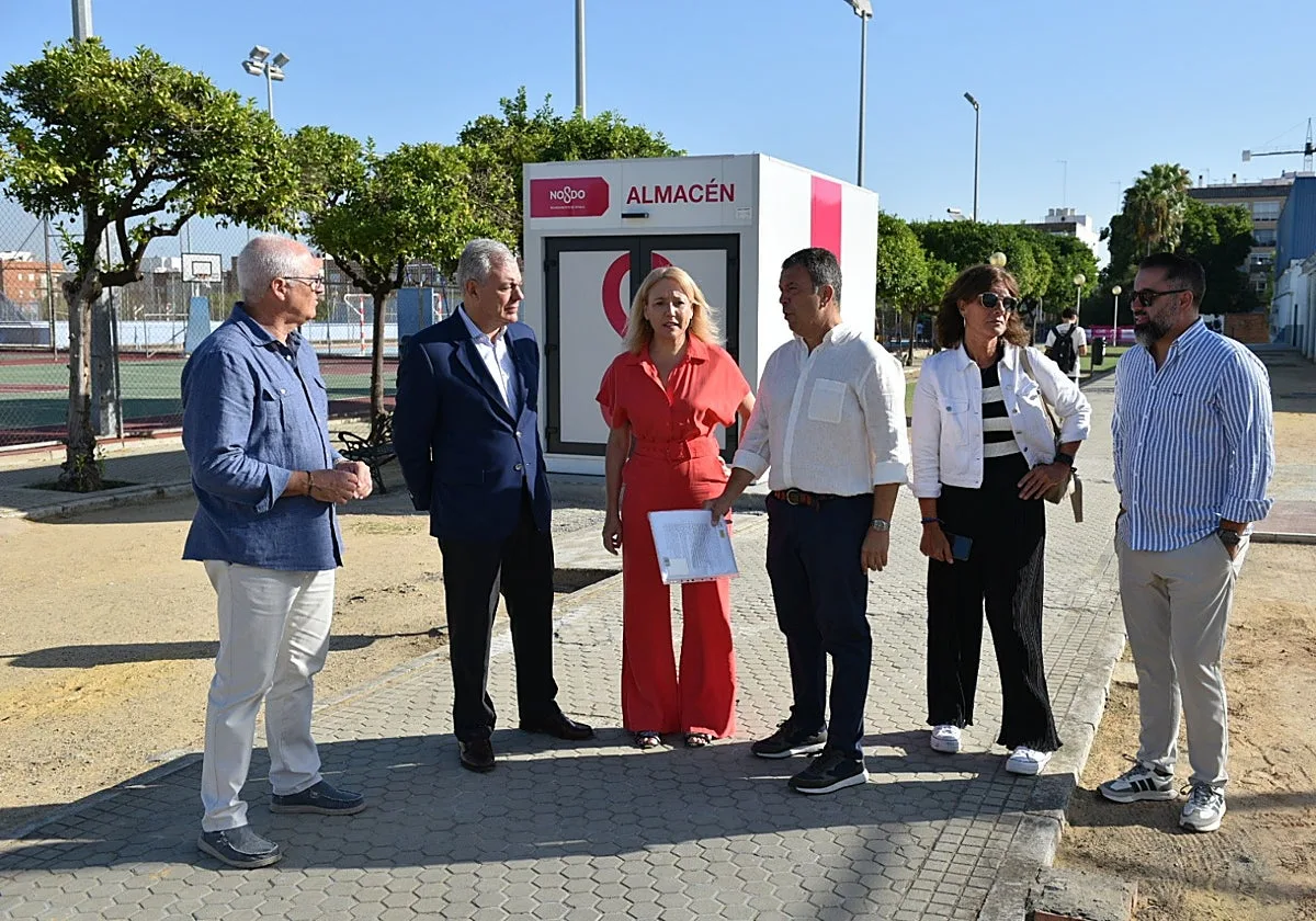 El Ayuntamiento de Sevilla instala 44 módulos sostenibles en 18 centros deportivos municipales