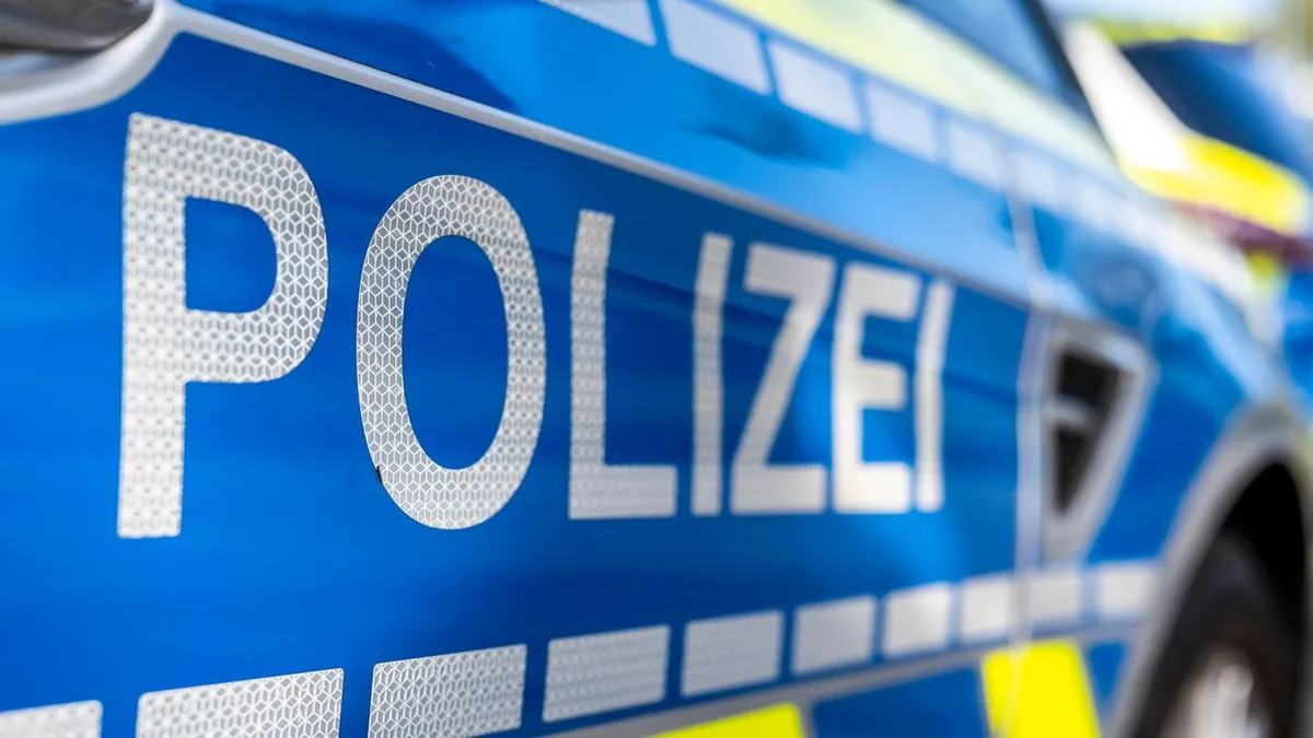 Polizei muss eingreifen: Nachbarschaftsstreit um Hund eskaliert – Mann verletzt