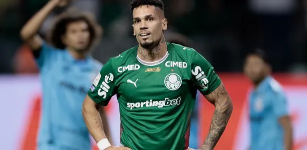 Paulinho tem nova lesão em treino do Palmeiras e segue como desfalque