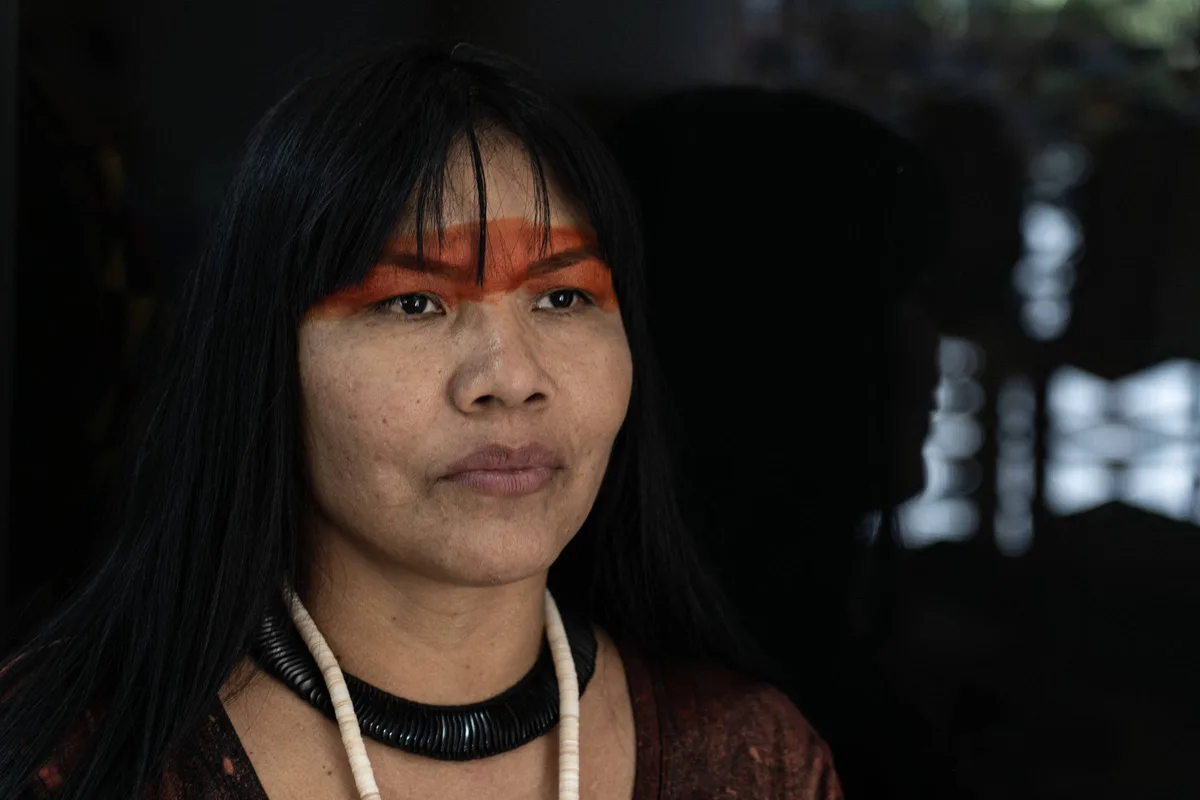Liderança feminina do Xingu acompanha política por redes sociais e vota em Lula
