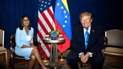Trump y Delcy Rodríguez mantienen un "breve" encuentro en la ONU centrado en las elecciones y la economía de Venezuela