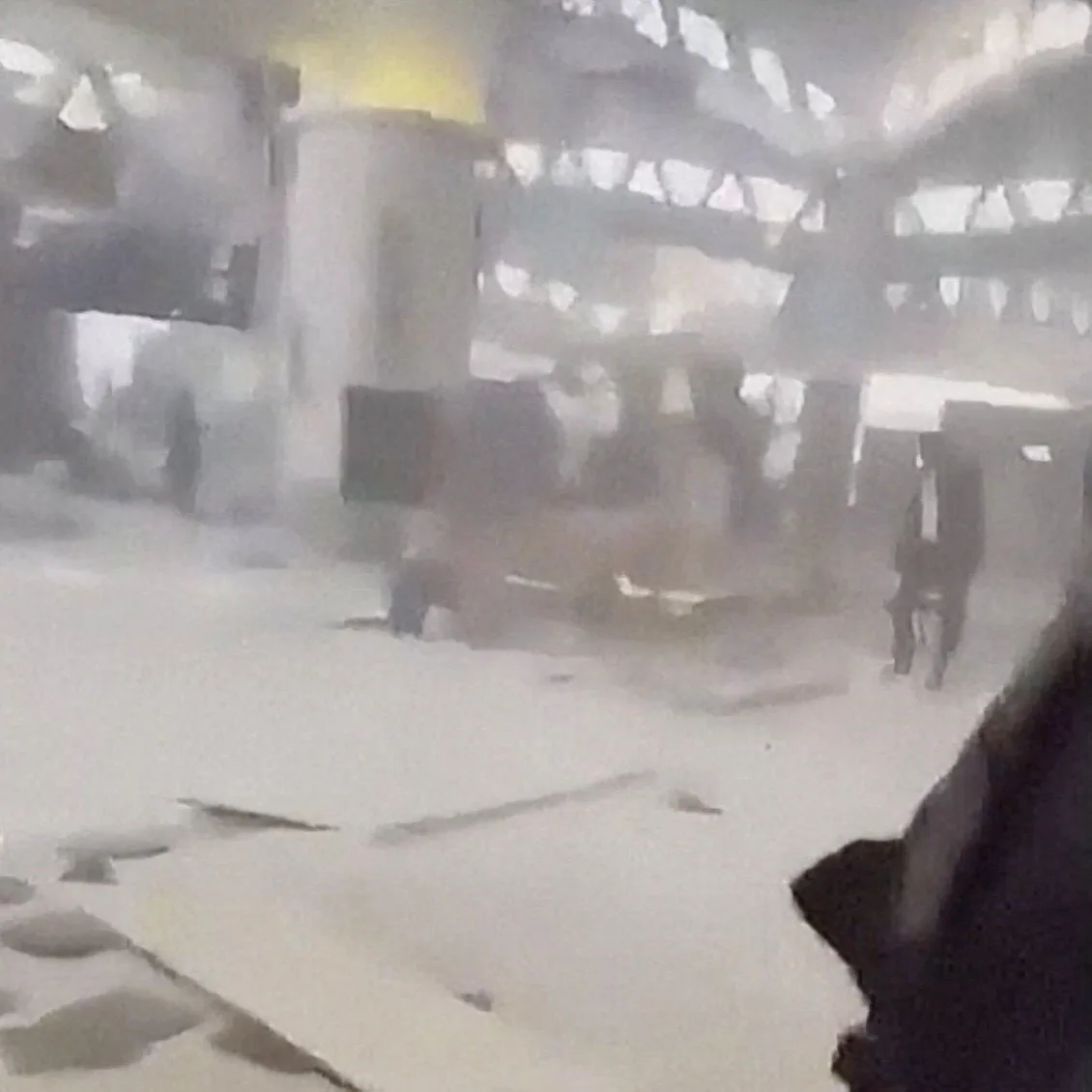 Saudi and Yemeni Airports Hit in New Round of Strikes