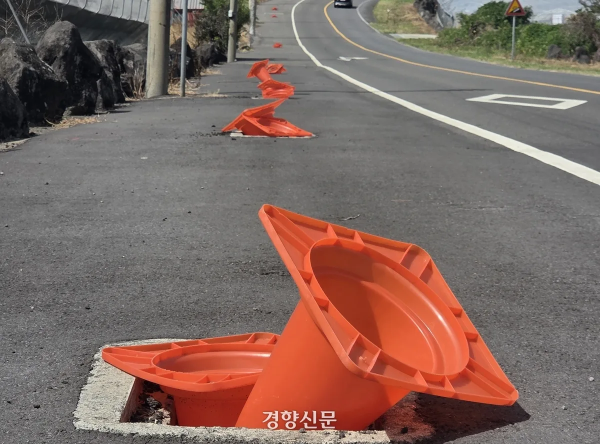 중고 거래글에 덜미···제주서 배수로 덮개 100개 훔친 40대 붙잡혀