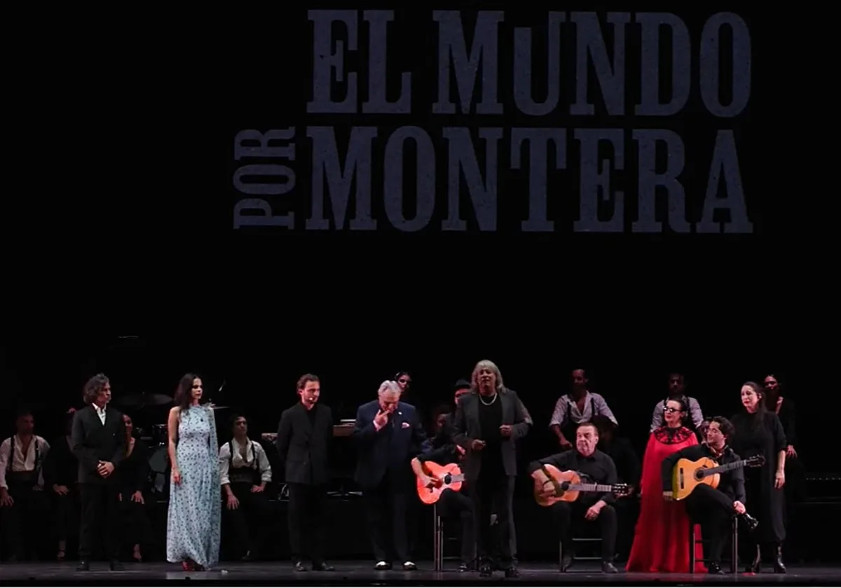 José Mercé le canta a la Macarena y al Gran Poder en la gala inaugural de la Bienal de Flamenco