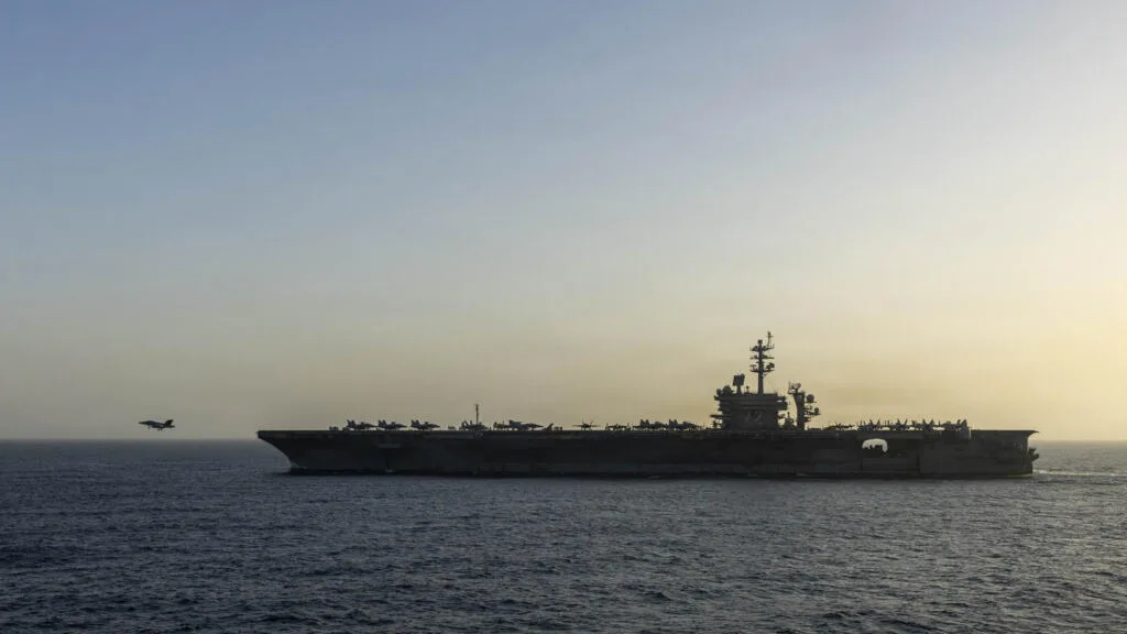 États-Unis: le père d’un marin déployé à bord de l'USS Abraham Lincoln arrêté par l'ICE