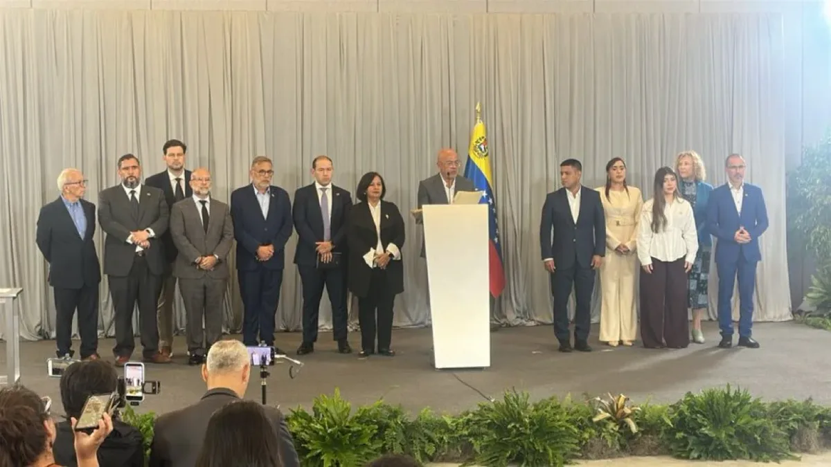 Dinorah Figuera anuncia retorno al diálogo a mediados de septiembre