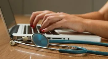 Quase 170 mil utentes inscritos nos centros de saúde mas sem direito a médico de família