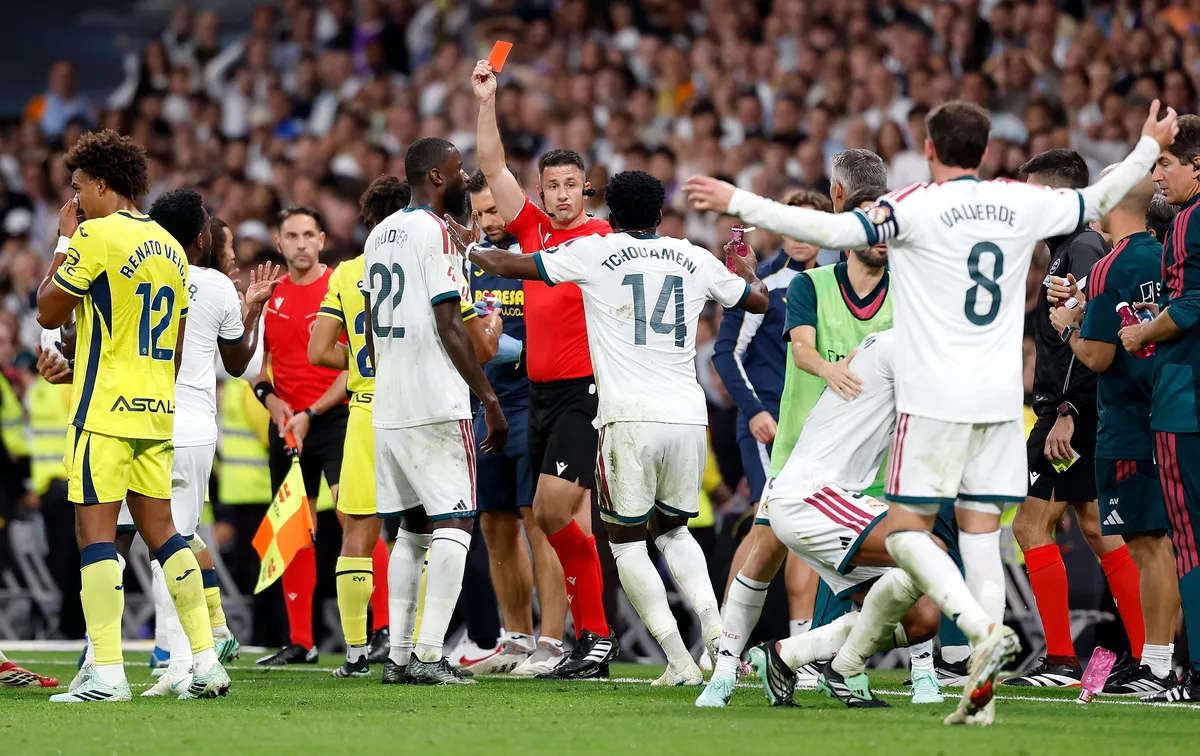 ¿Es justa la sanción a Vinicius? ¿Son muchos cuatro partidos? Opina y debate, en AS