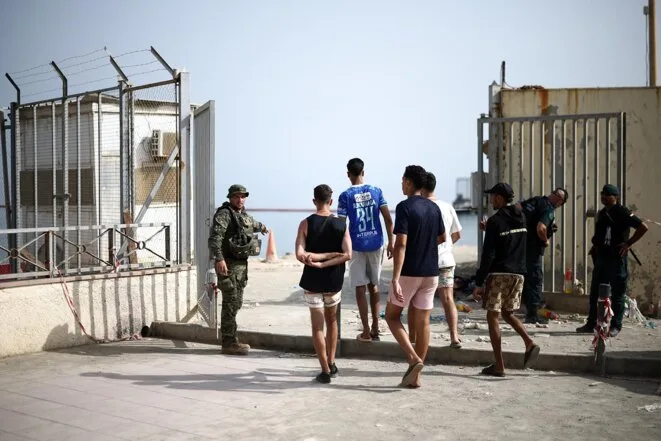 «Mon espoir de partir est resté là-bas»: le douloureux retour au réel des refoulés de Ceuta