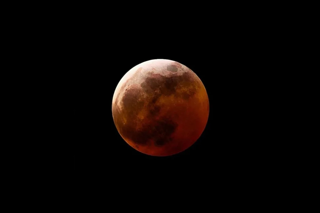 La Luna se teñirá de rojo este 27 de agosto: así se podrá ver el eclipse lunar desde México