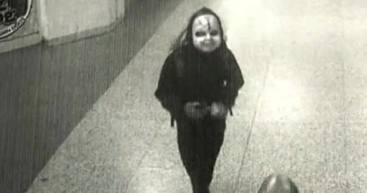 Police hunting down man in Chucky-like horror mask who asked woman "Are you ready to die?"