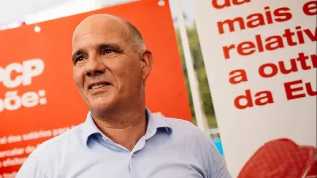 Só "forte sinal de rejeição" poderá travar "assalto" à Segurança Social