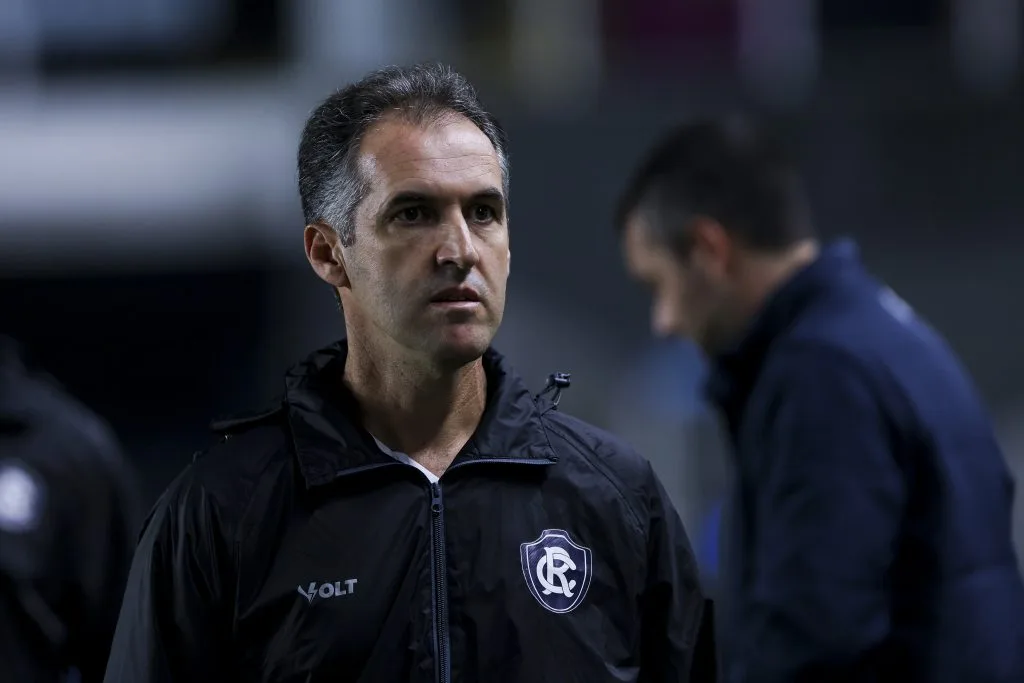 Remo anuncia demissão de Léo Condé após derrota para o Bahia no Brasileirão