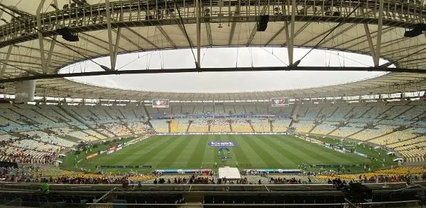 Vasco entra na Justiça contra gestão Fla-Flu para jogar no Maracanã