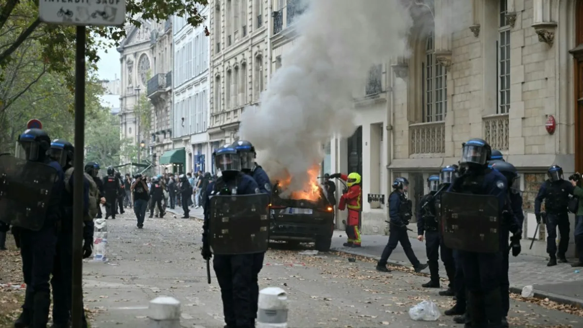 Proteste in Frankreich: Erneut mehr als hunderttausend Schüler und Studenten auf der Straße