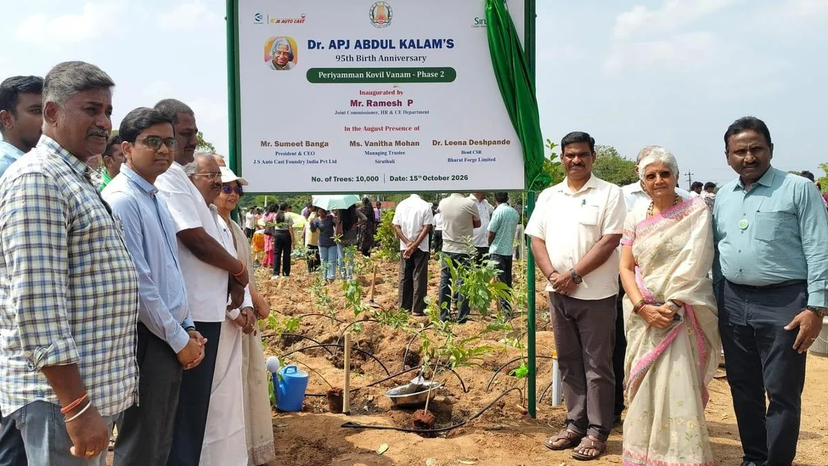 Siruthuli plants 10,000 saplings in Annur