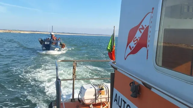 Resgatado pescador lúdico em zona escarpada na ilha de Santa Maria