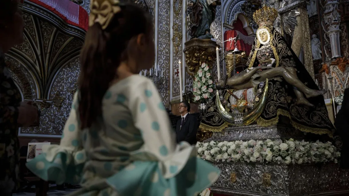 Trasladarán a otra iglesia a la patrona de Granada por seguridad tras los terremotos