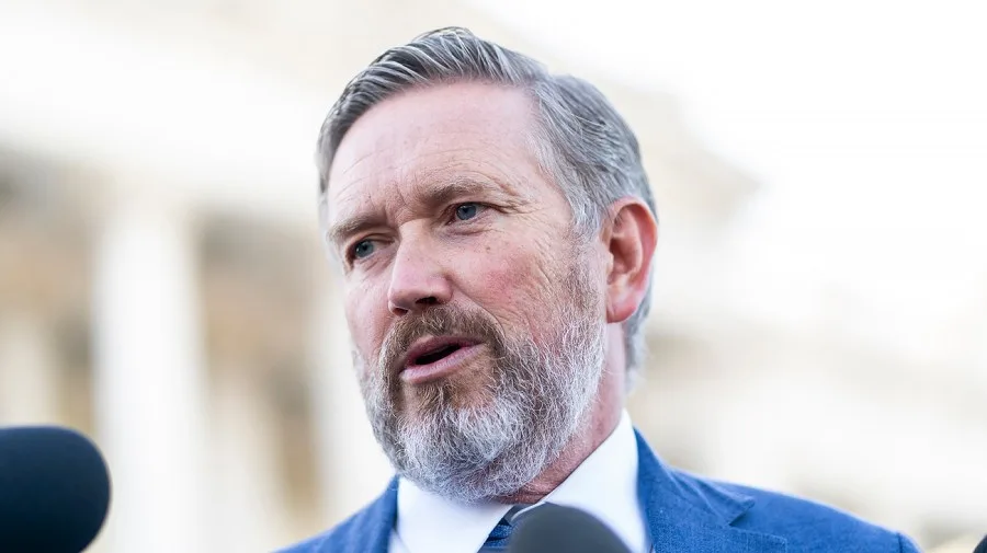 Massie names Epstein 'coconspirators,' discusses new Epstein files legislation