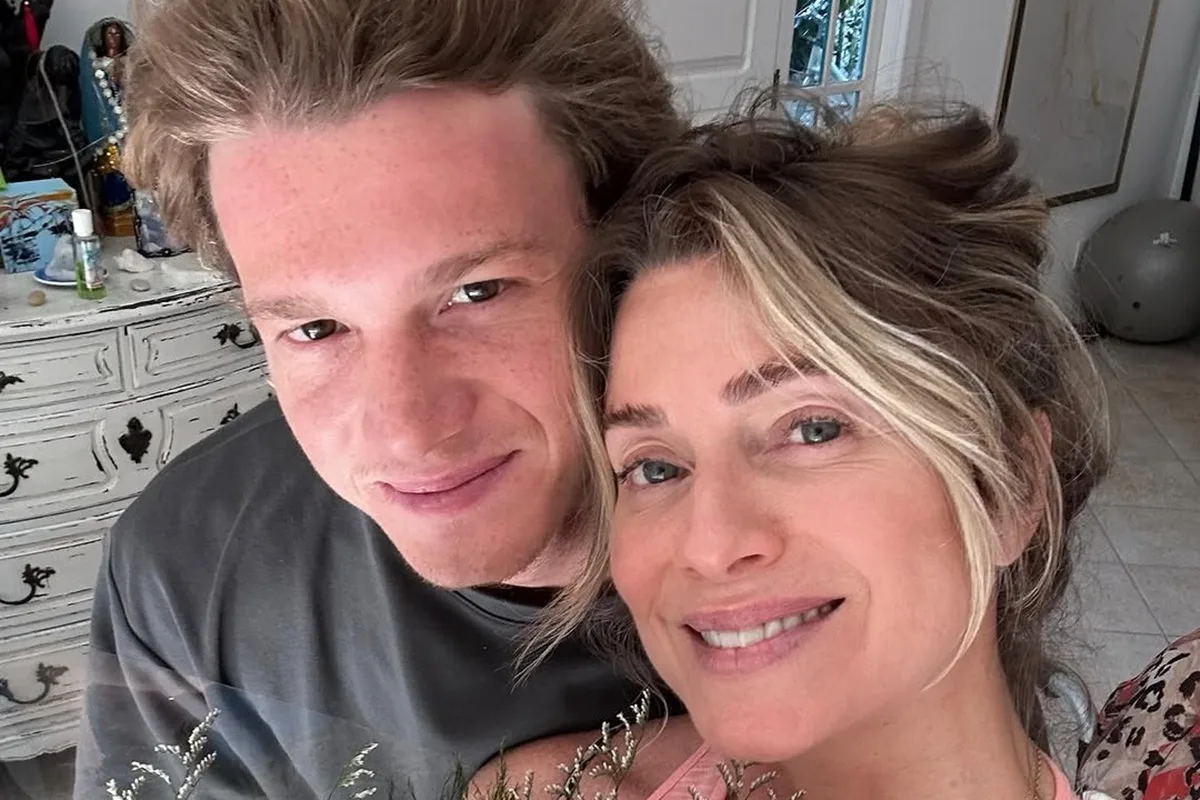Leticia Spiller emociona com declaração ao filho em aniversário de 30 anos