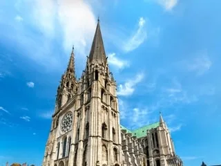 Châteaux, cathédrale : ce nouvel itinéraire touristique vous embarque sur les traces d’Henri IV