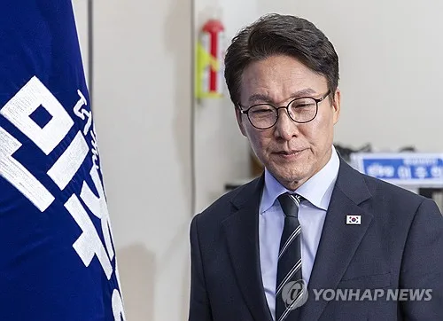 김민석, 지역축제 중 무대인사에 공연 중단…"불편 끼쳐 죄송"