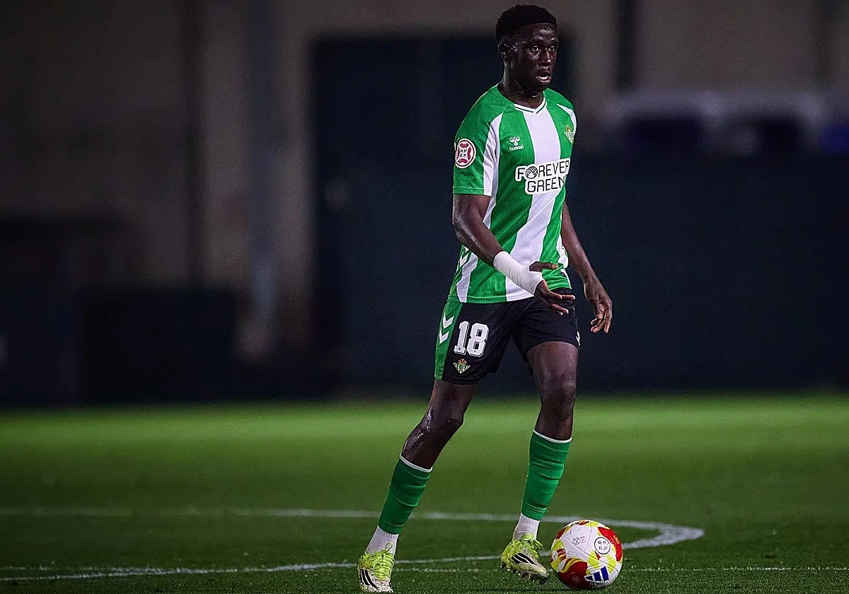 El Betis hace oficial el traspaso de Gnangoro al Rayo