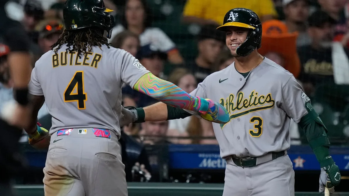 Athletics rally with a 3-run 8th inning to beat the Astros 4-3, snapping a 5-game skid