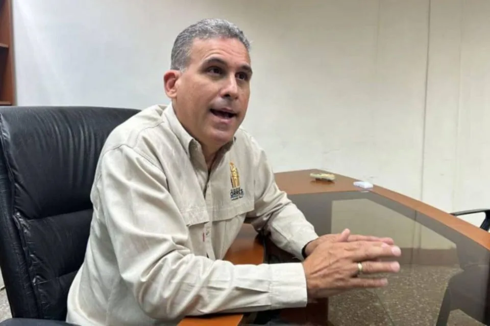VP denuncia arresto arbitrario del exalcalde Javier Oropeza tras regresar del exilio