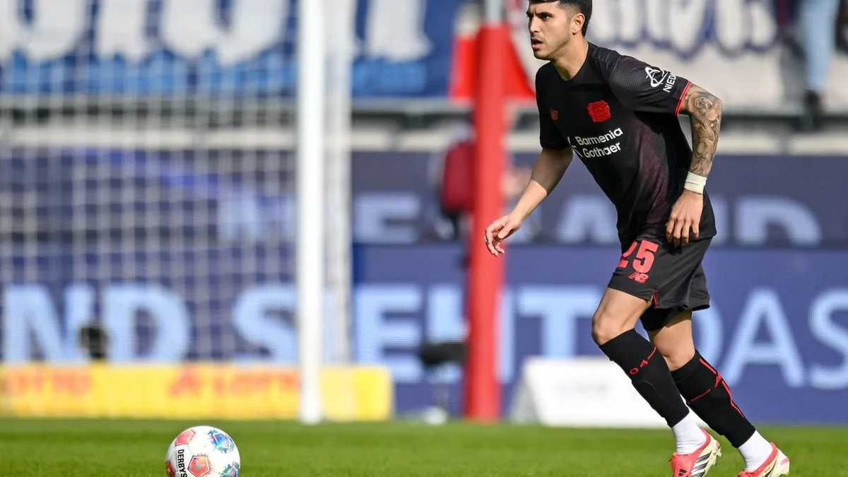 Fußball-Bundesliga: Laut Sky: Ex-Weltmeister Palacios vor Abschied in Leverkusen