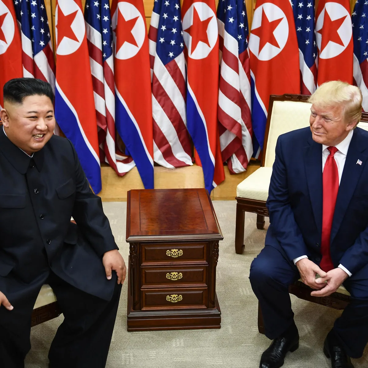 Nach Kritik von Trump - Südkorea und die USA kürzen Militärmanöver - Expertin Stumbaum: "Seoul muss mehr für eigene Verteidigung tun"