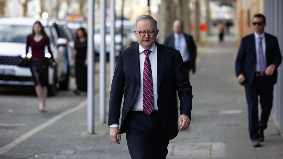 Anthony Albanese vows WA GST deal is safe as federal cabinet meets in Perth on AI standards