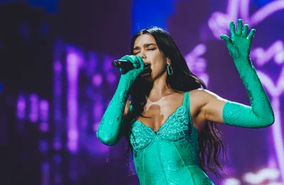 Dua Lipa terá novo disco em 2027 e pode ser headliner do Coachella, diz site
