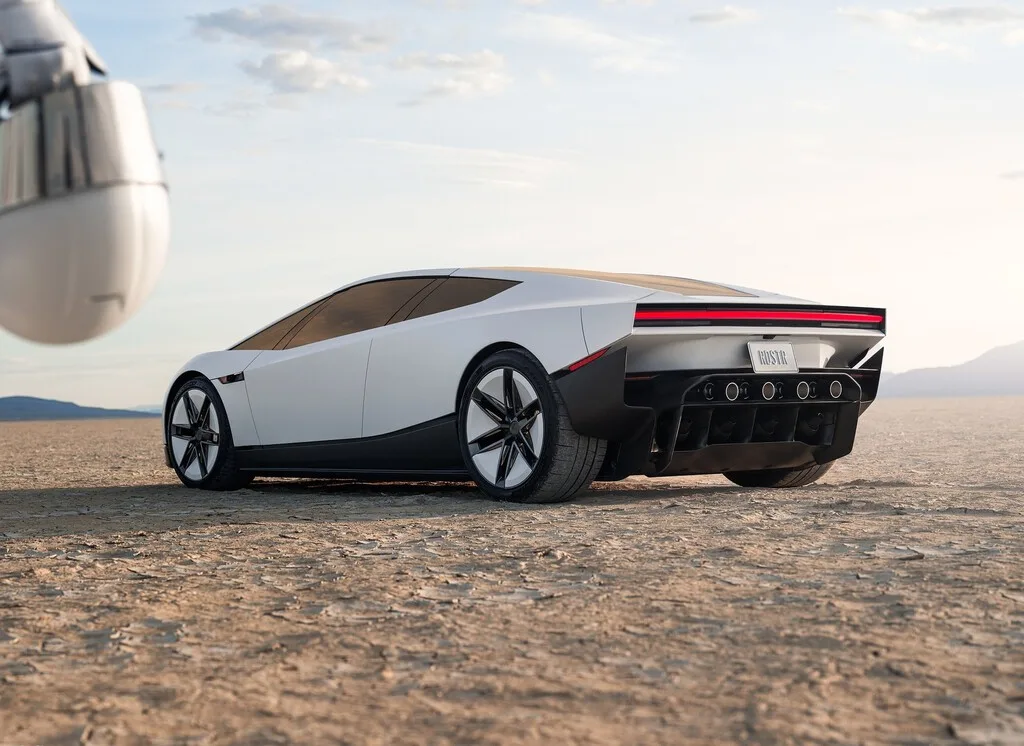 Una década después de presentar el Tesla Roadster, Tesla ha presentado el nuevo Roadster. Y ahora vuela
