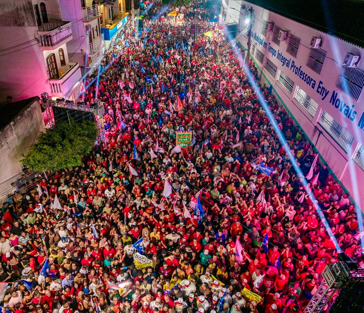 Jerônimo provoca oposição em comício lotado: “Isso não é IA”
