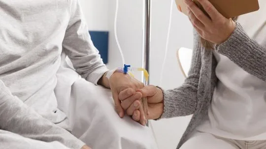 “Cuando la medicina puede hacer cada vez más, la pregunta es ¿siempre debemos hacerlo?”
