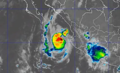 "Simon" vuelve a ser huracán categoría 2 mientras que Tomenta Tropical "Trudy" continúa su avance en el Pacífico; sigue en vivo su trayectoria y efectos