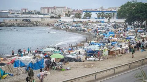 El CNI sostiene que la "pasividad" de Marruecos motivó el "desbordamiento" en Ceuta y cree que eran "conscientes"
