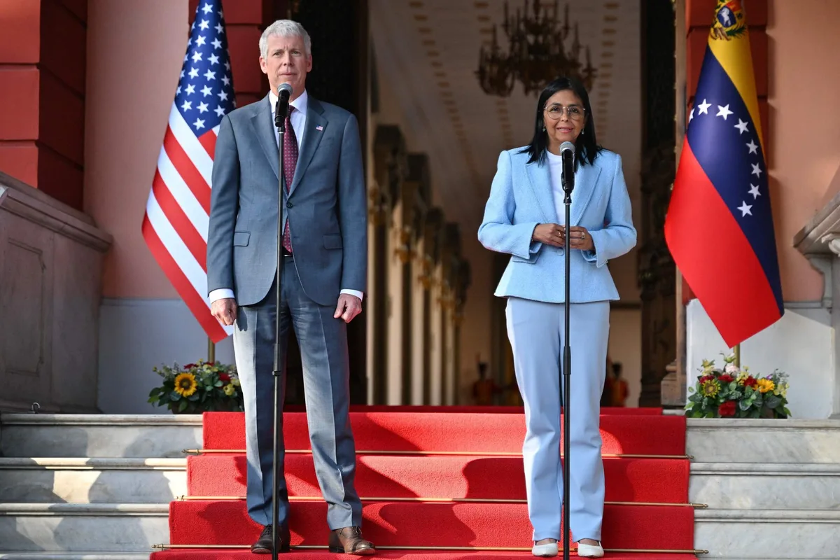 Trump y Delcy Rodríguez coinciden en que Venezuela aún no está preparada para elecciones