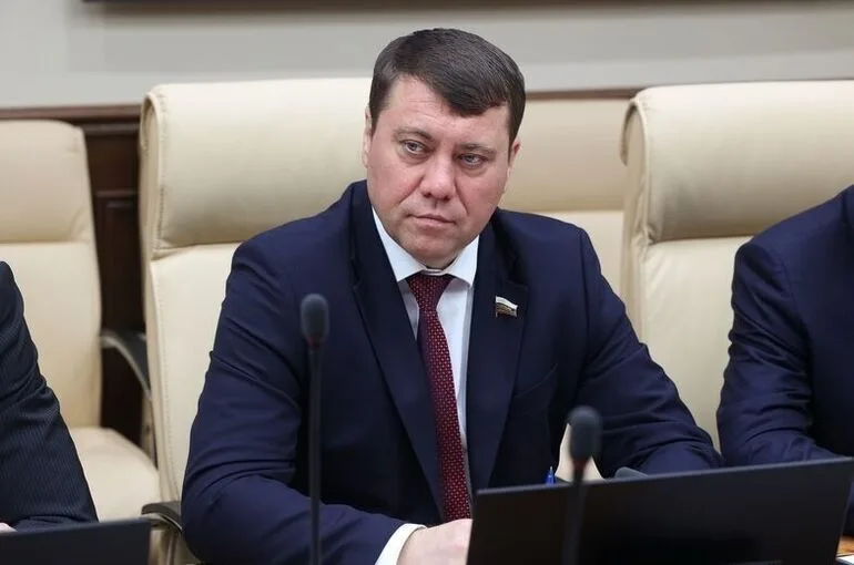 Сенатор Абрамов рассказал о мерах по повышению доступности рыбы для россиян