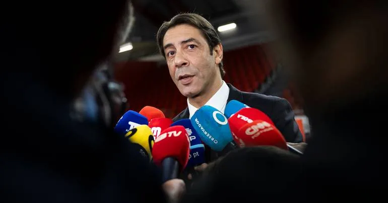 "Não vou comentar políticas dos outros clubes, só do meu"
