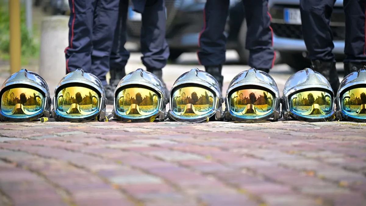 Incendies en France: pourquoi les pompiers font-ils grève ce jeudi?