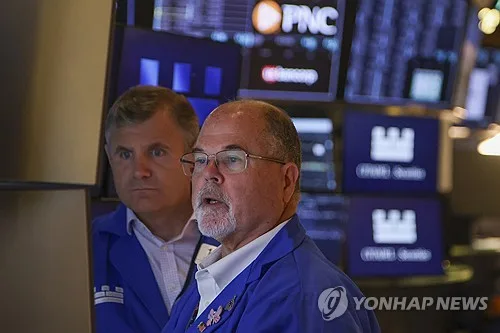 뉴욕증시, 美국채금리 반등에 일제히 하락…다우 1.3%↓(종합)