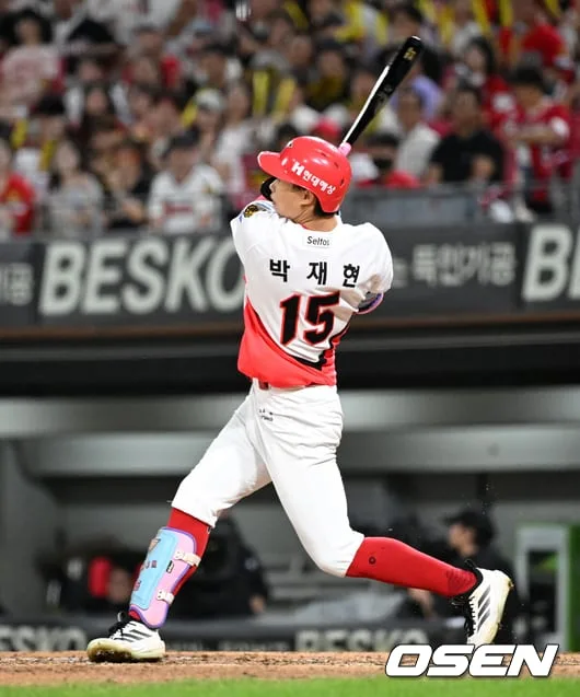 '비자책 11승' 대투수 또 연패 끊다! 김도영 대신 3번타자 박재현 역전포...KIA 5-2 승리, 3연패 탈출 [광주 리뷰]