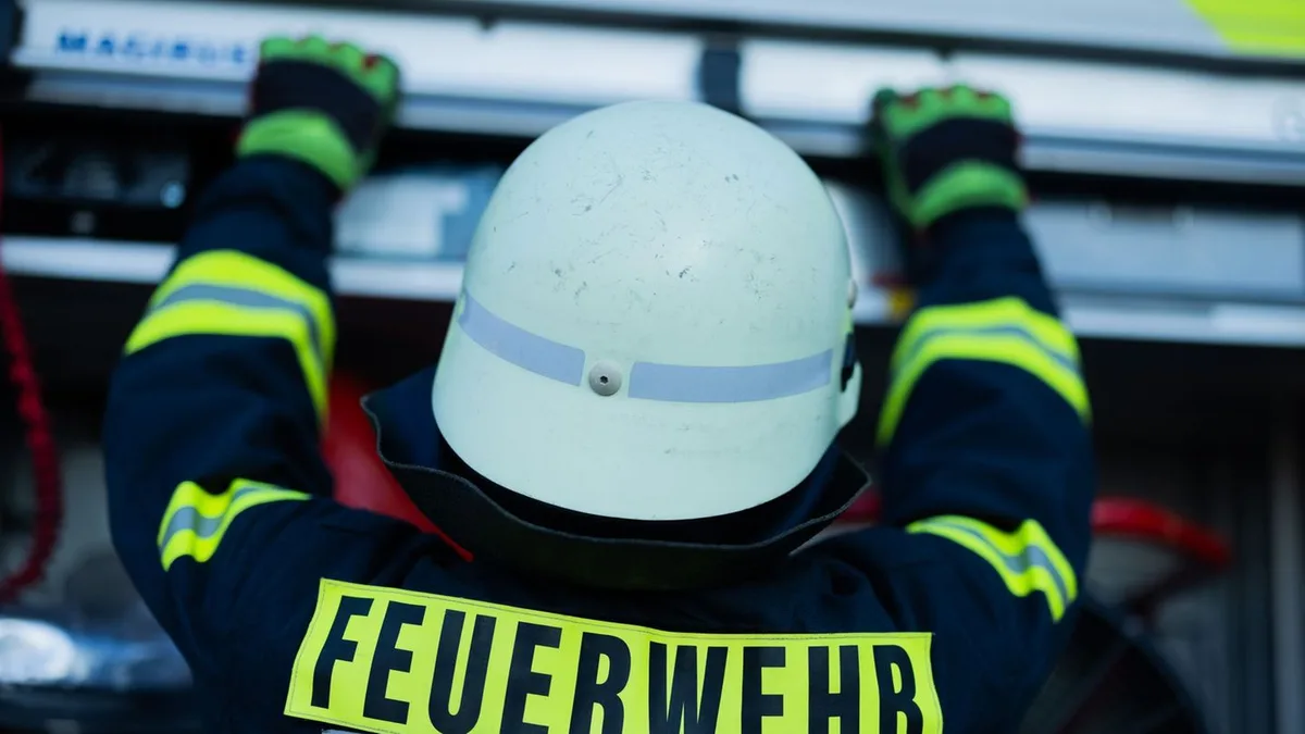 Großeinsatz: Brand an früherer Bochumer Großdisko Tarm Center gelöscht