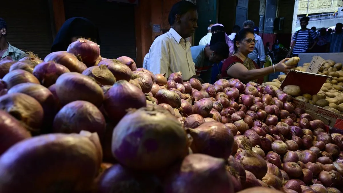 ‘Kanda Express’ to bring onions to Delhi; government to sell onions at ₹35/kg