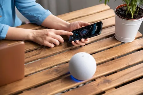 ¿Cómo cambiar la voz de Alexa?; sigue el paso a paso