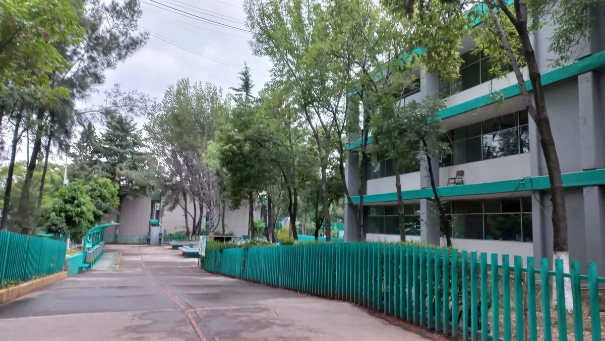 El Plantel 5 de bachilleres reanuda clases tras agresión a estudiantes
